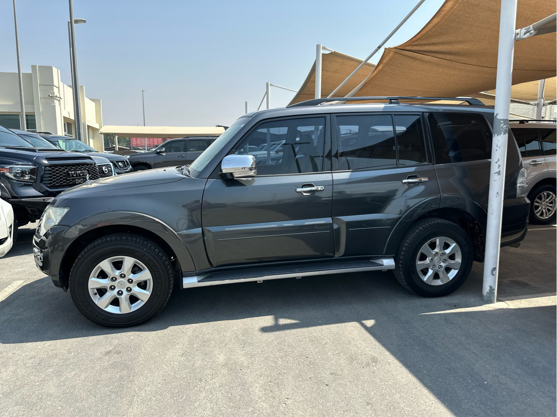 Mitsubishi Pajero - Image 5