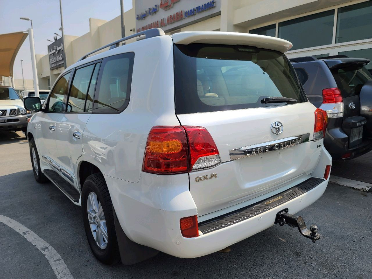 Toyota Land Cruiser - Image 9