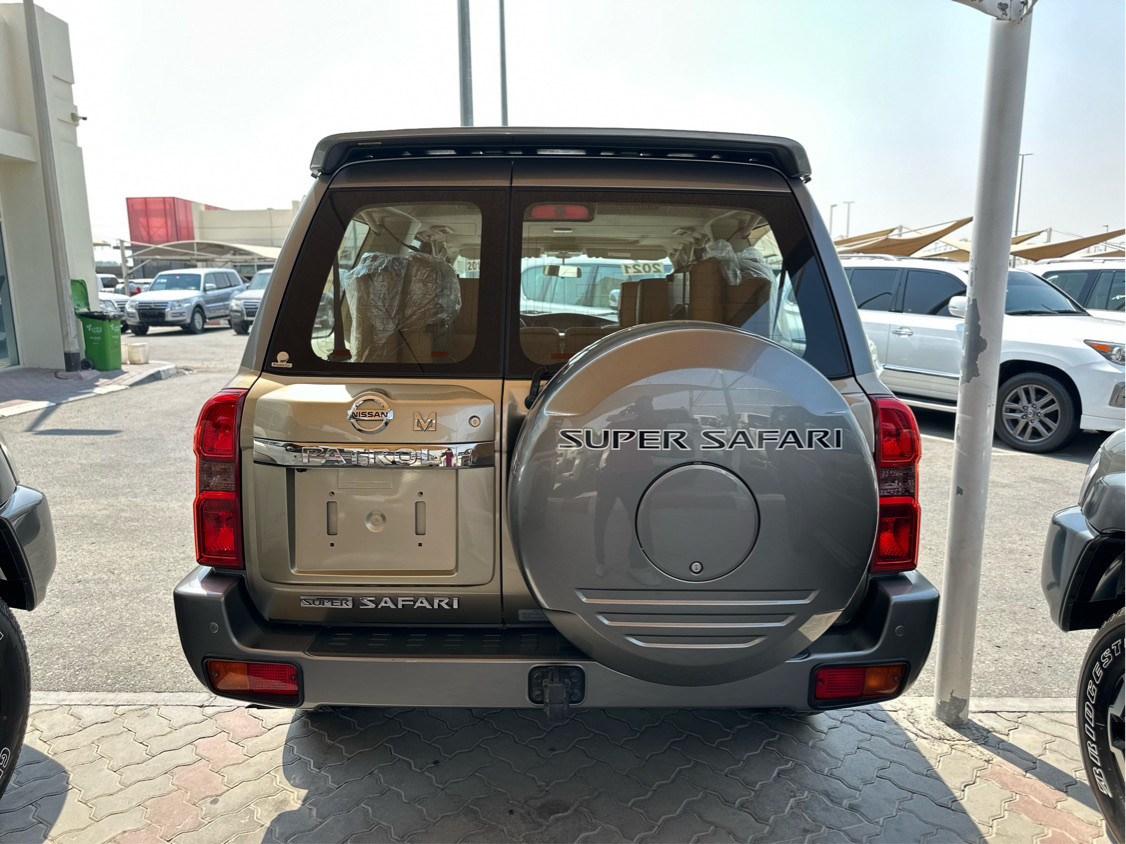 Nissan Super safari - Image 5