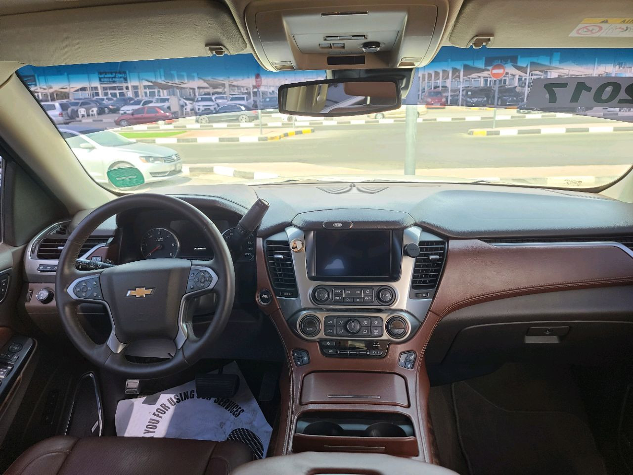 Chevrolet Suburban - Image 11