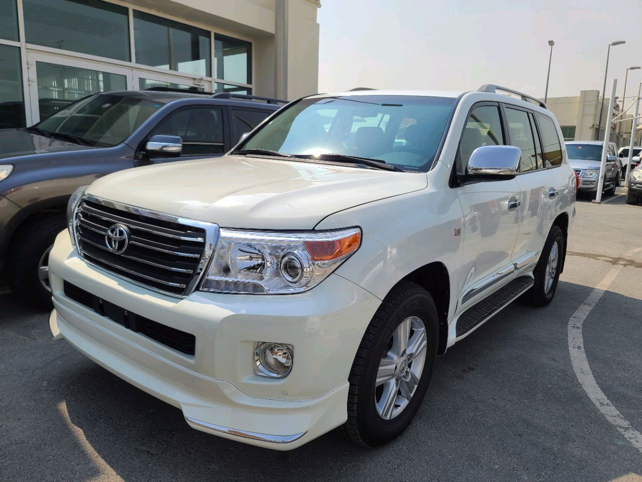 Toyota Land Cruiser - Image 8