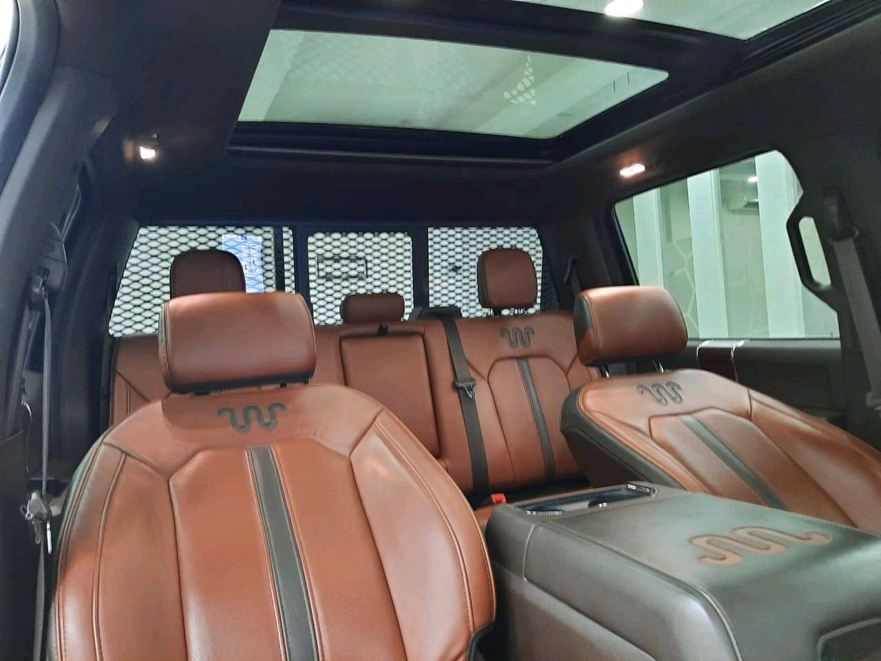 Ford F-Series Pickup - Image 4
