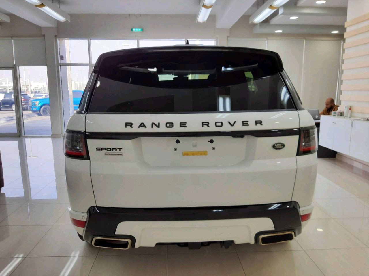 Range Rover Sport - Image 9