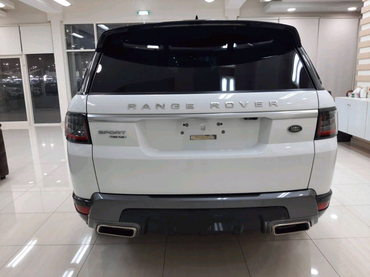 Range Rover Sport - Image 5