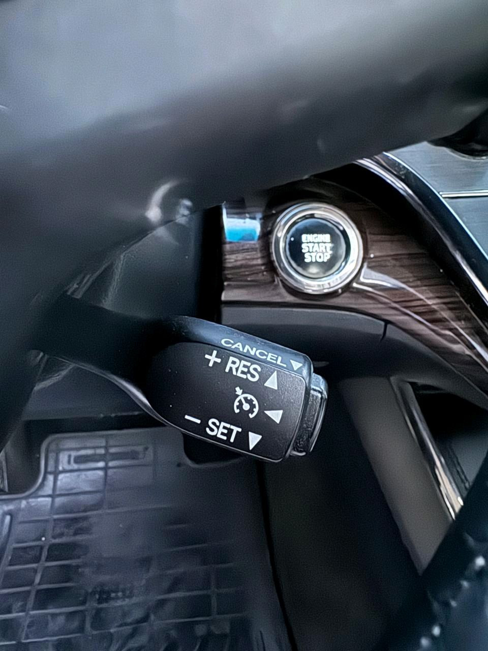 Toyota Avalon - Image 4