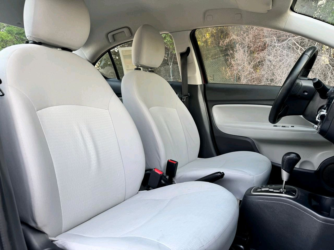 Mitsubishi Attrage - Image 10