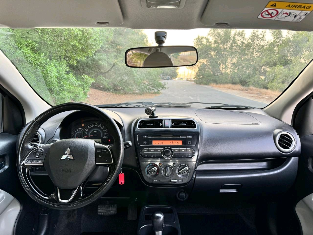 Mitsubishi Attrage - Image 4