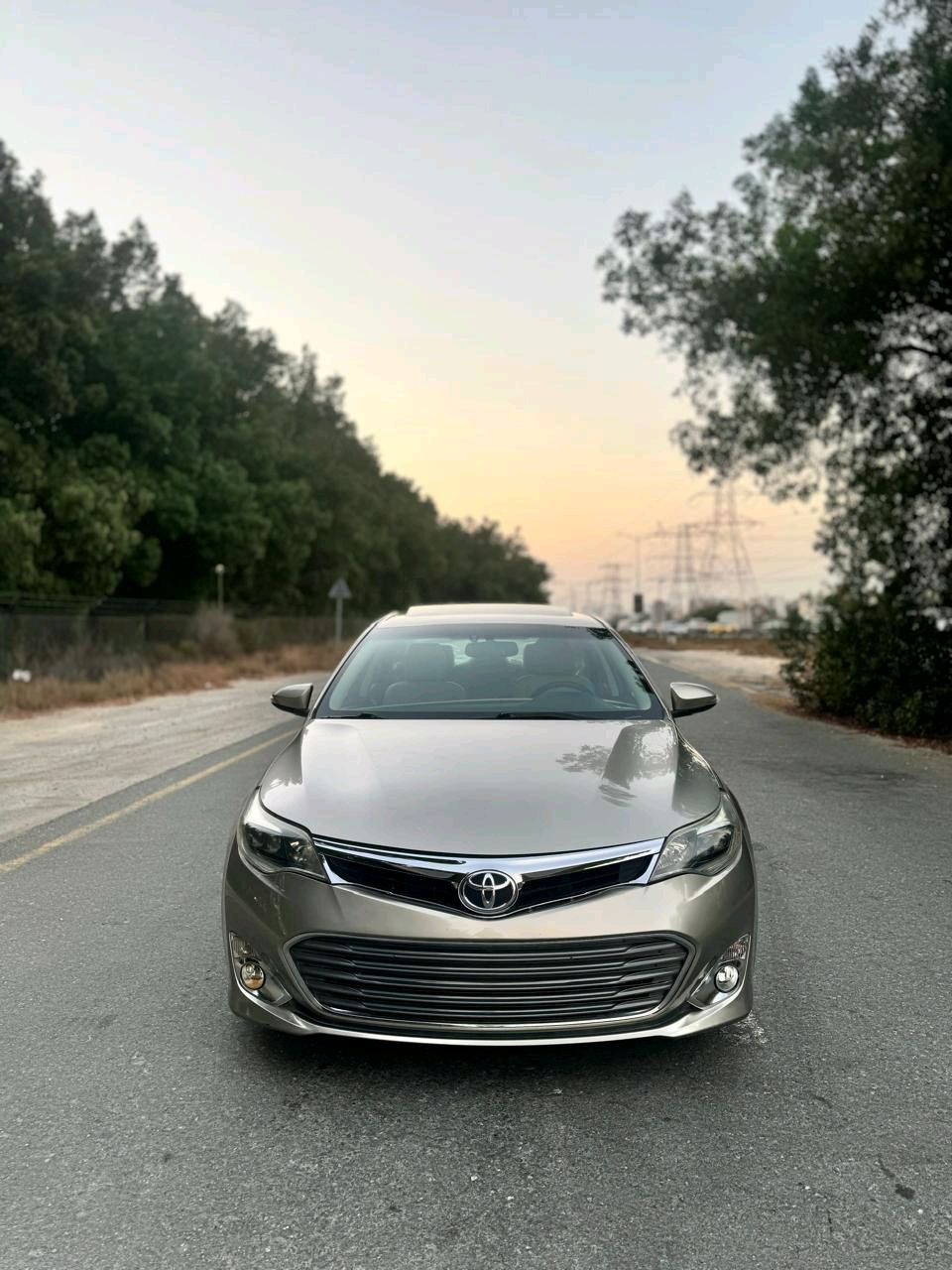 Toyota Avalon - Image 7