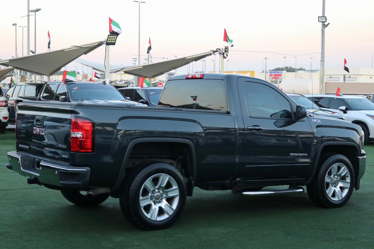 GMC Sierra - Image 5
