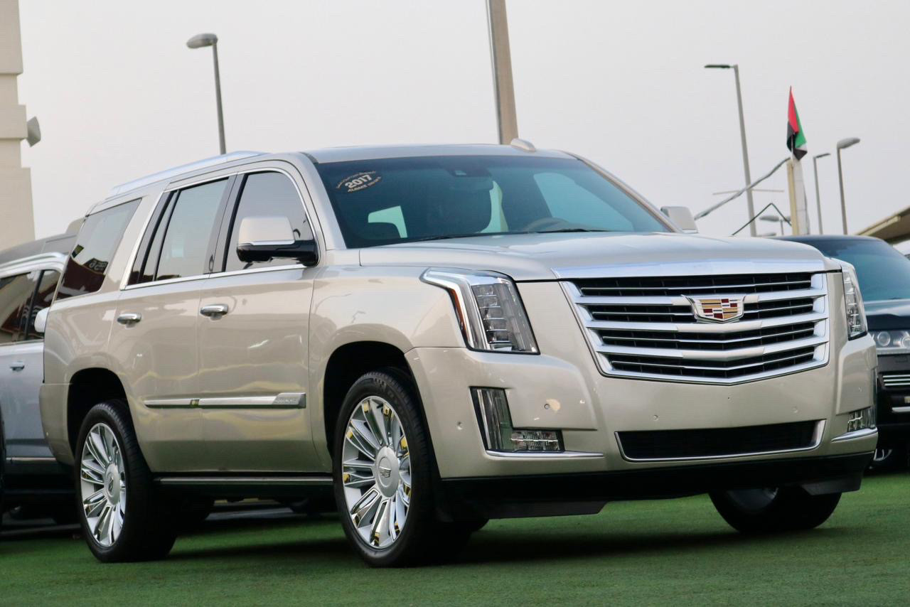 Cadillac Escalade - Image 4