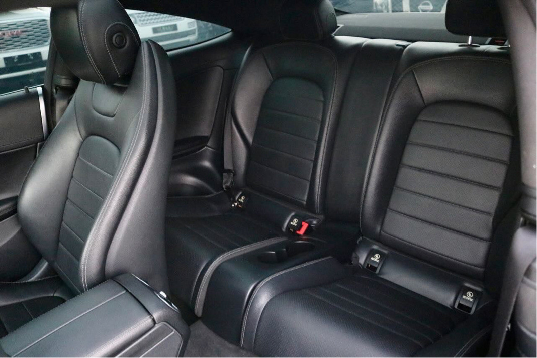 Mercedes Benz C-Class - Image 11