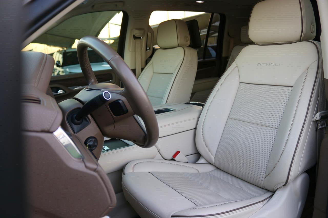 GMC Denali - Image 9