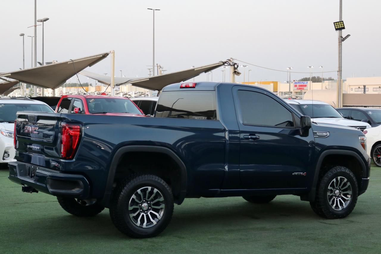 GMC Sierra - Image 7