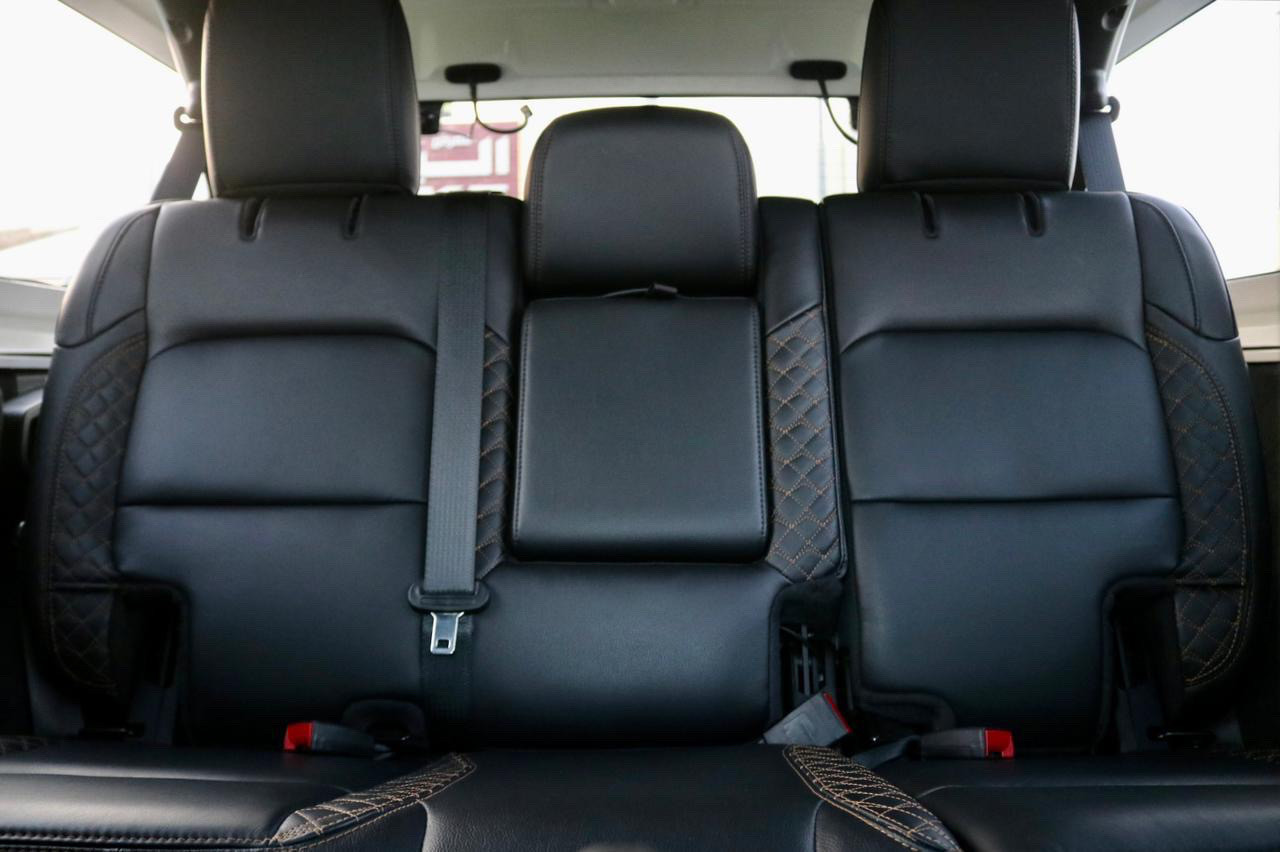 Jeep Wrangler Unlimited - Image 10