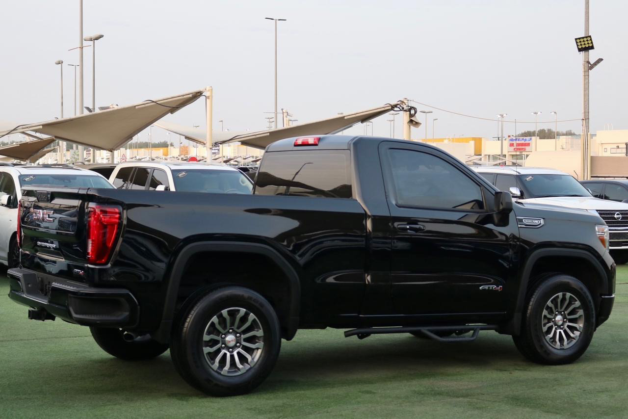 GMC Sierra - Image 5