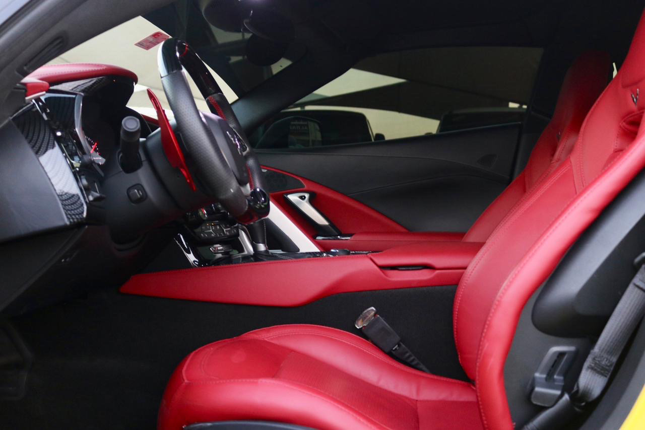 Chevrolet Corvette - Image 10