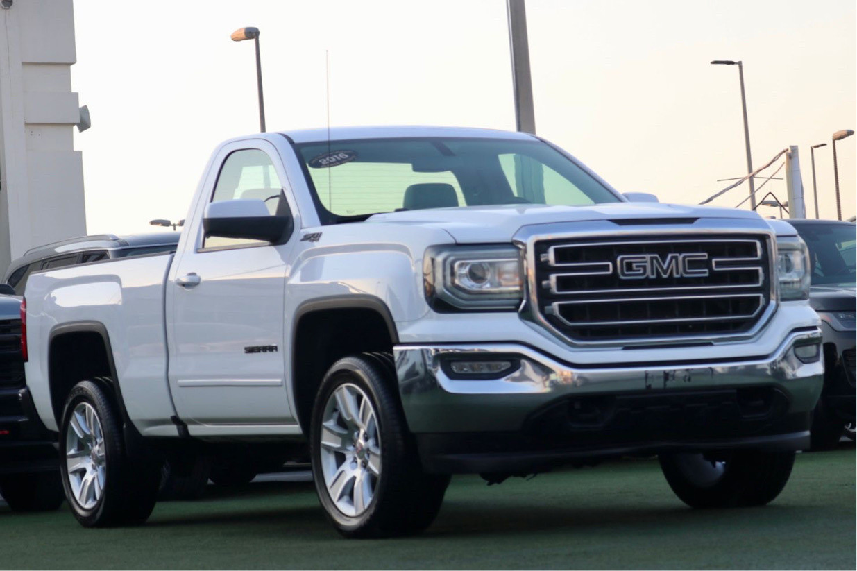GMC Sierra - Image 5