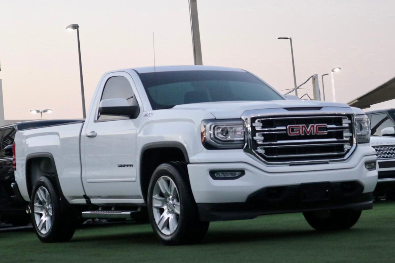 GMC Sierra - Image 4