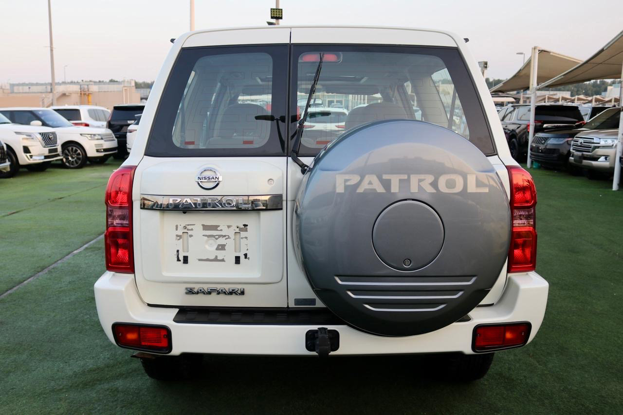 Nissan Safari - Image 7