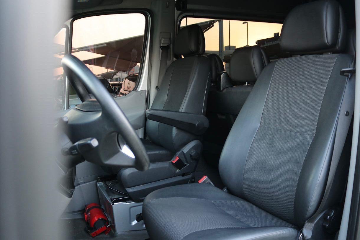 Mercedes Benz Sprinter - Image 9