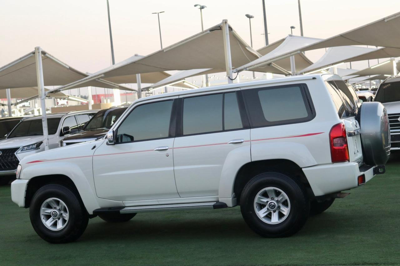 Nissan Safari - Image 8