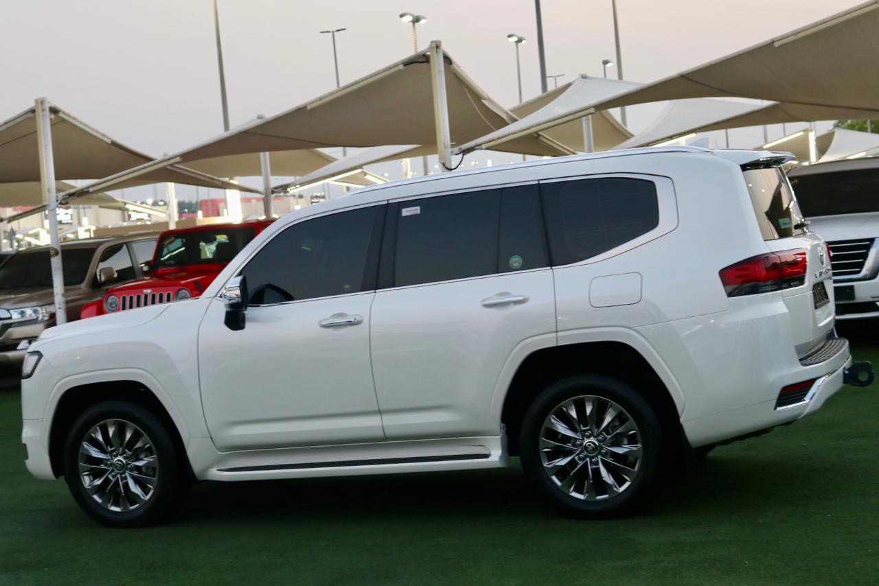 Toyota Land Cruiser - Image 5