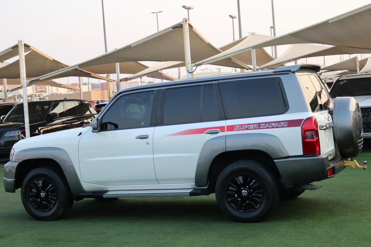 Nissan Super safari - Image 18