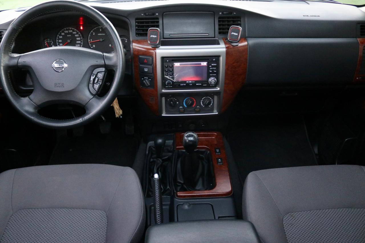 Nissan Safari - Image 10