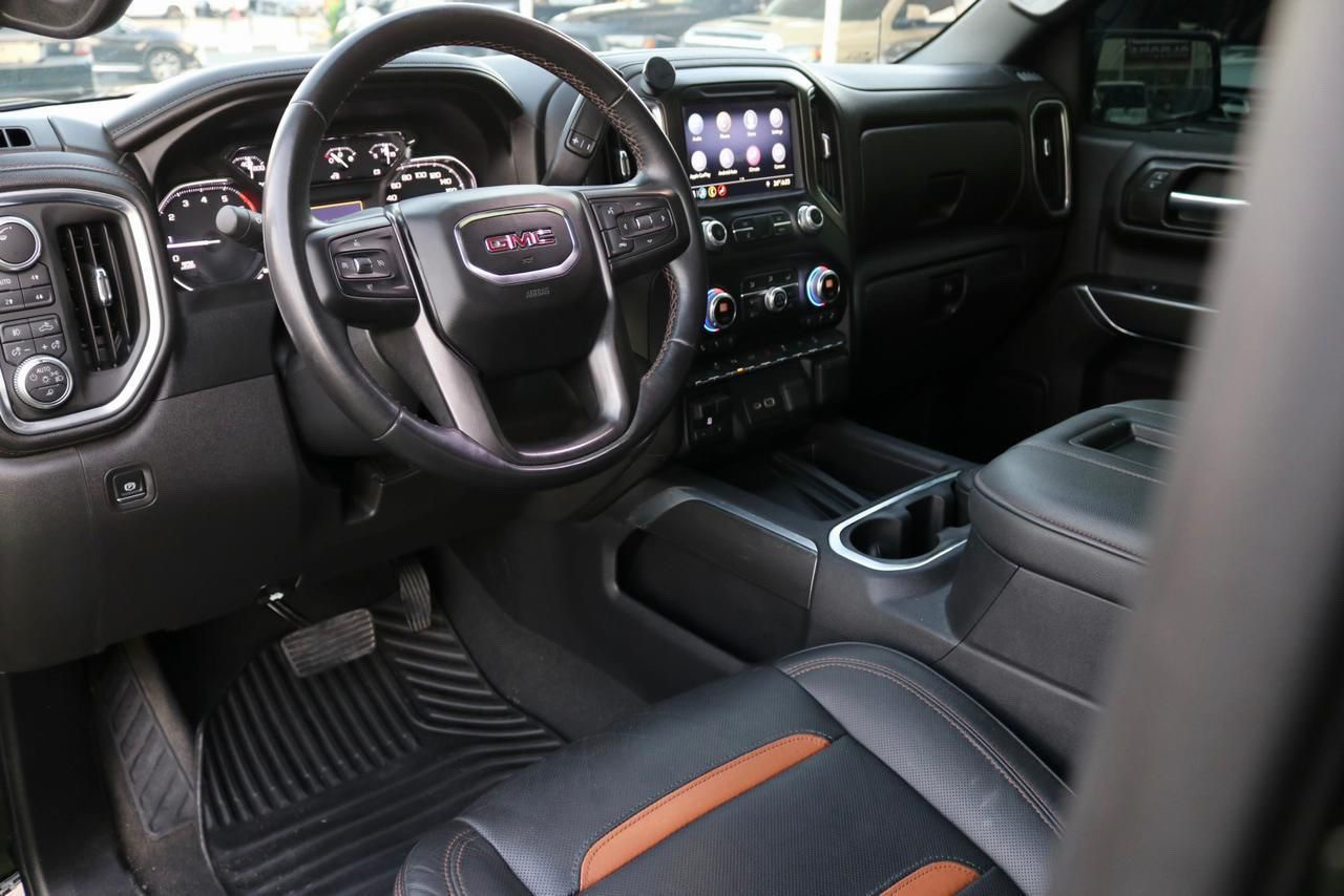 GMC Sierra - Image 9