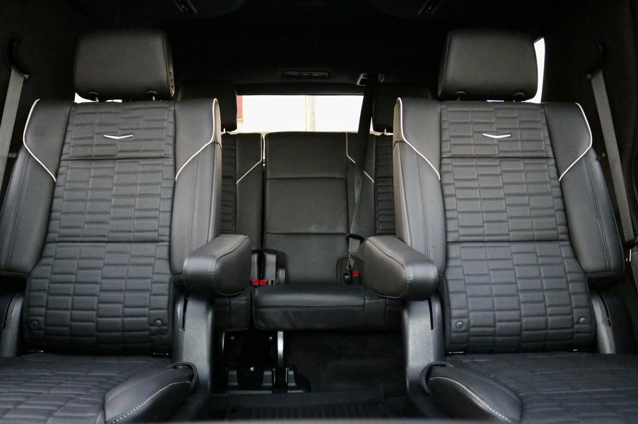 Cadillac Escalade - Image 11