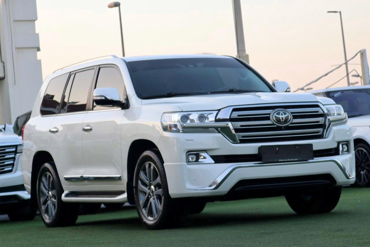 Toyota Land Cruiser - Image 6