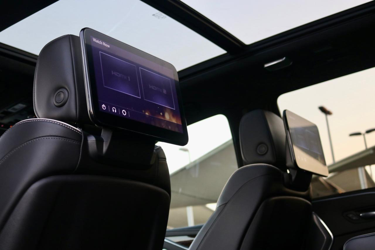Cadillac Escalade - Image 10