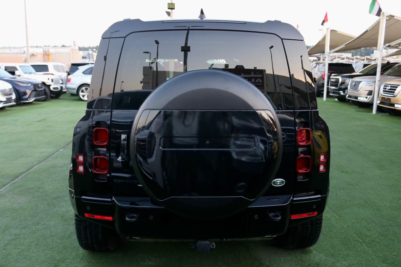 Land Rover Defender - Image 6