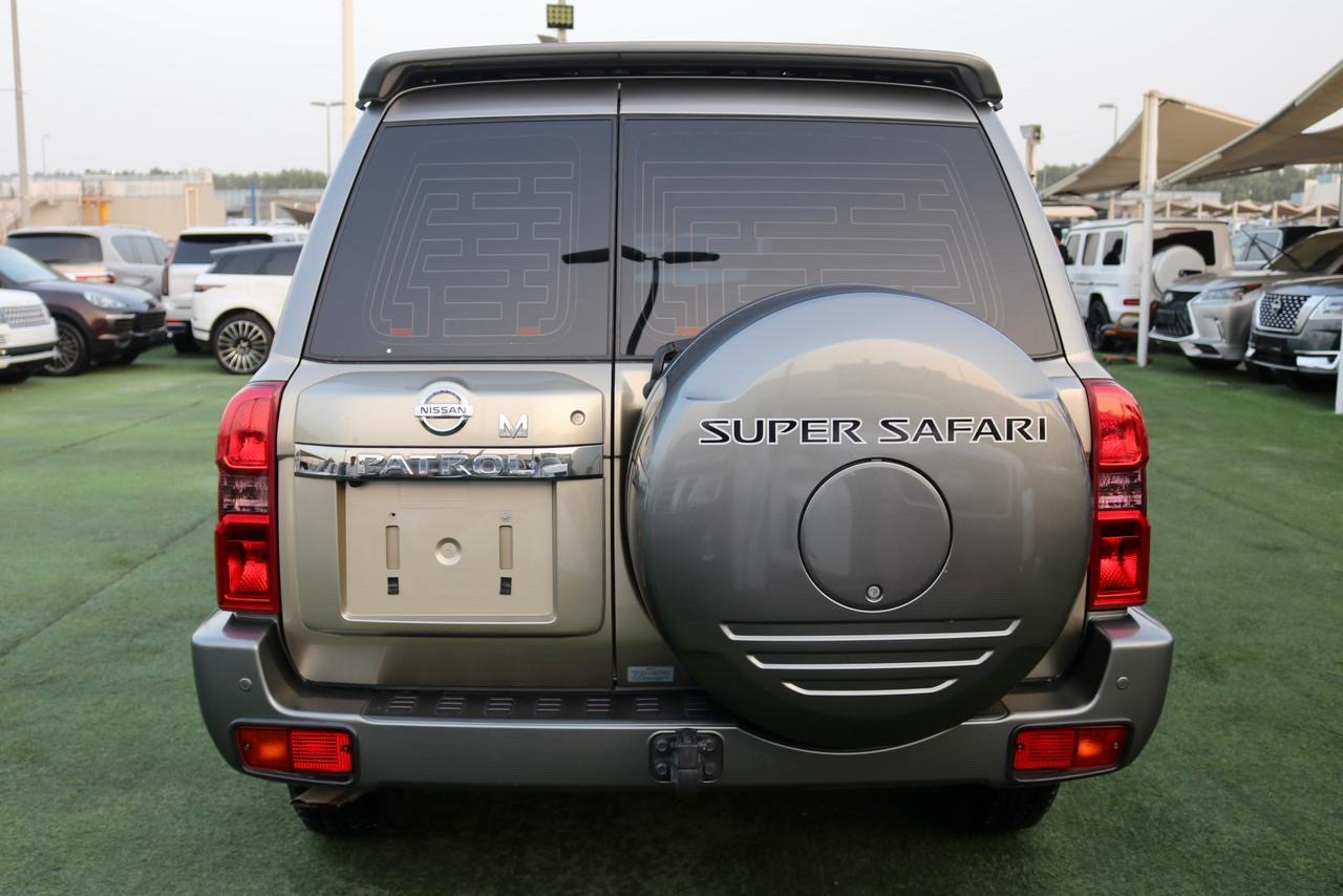 Nissan Super safari - Image 7