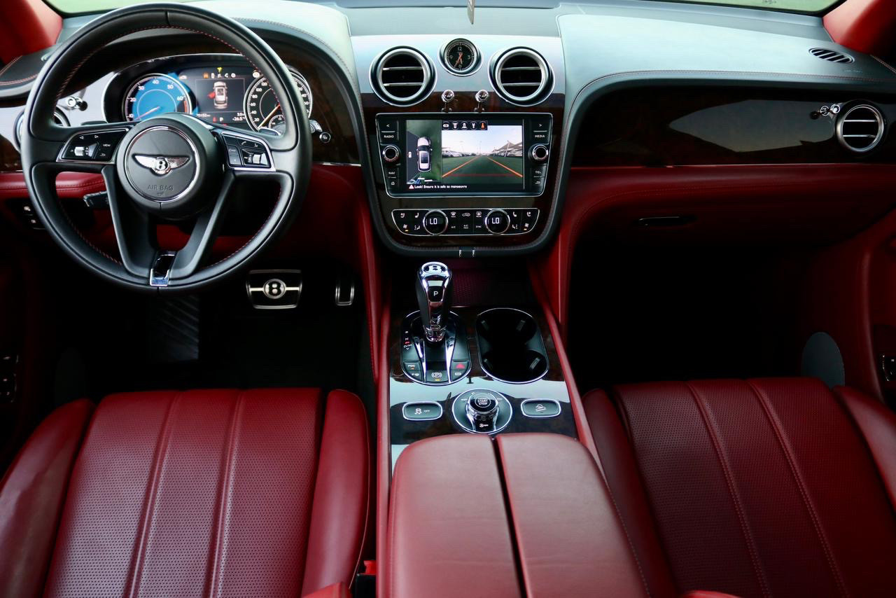 Bentley Bentayga - Image 13