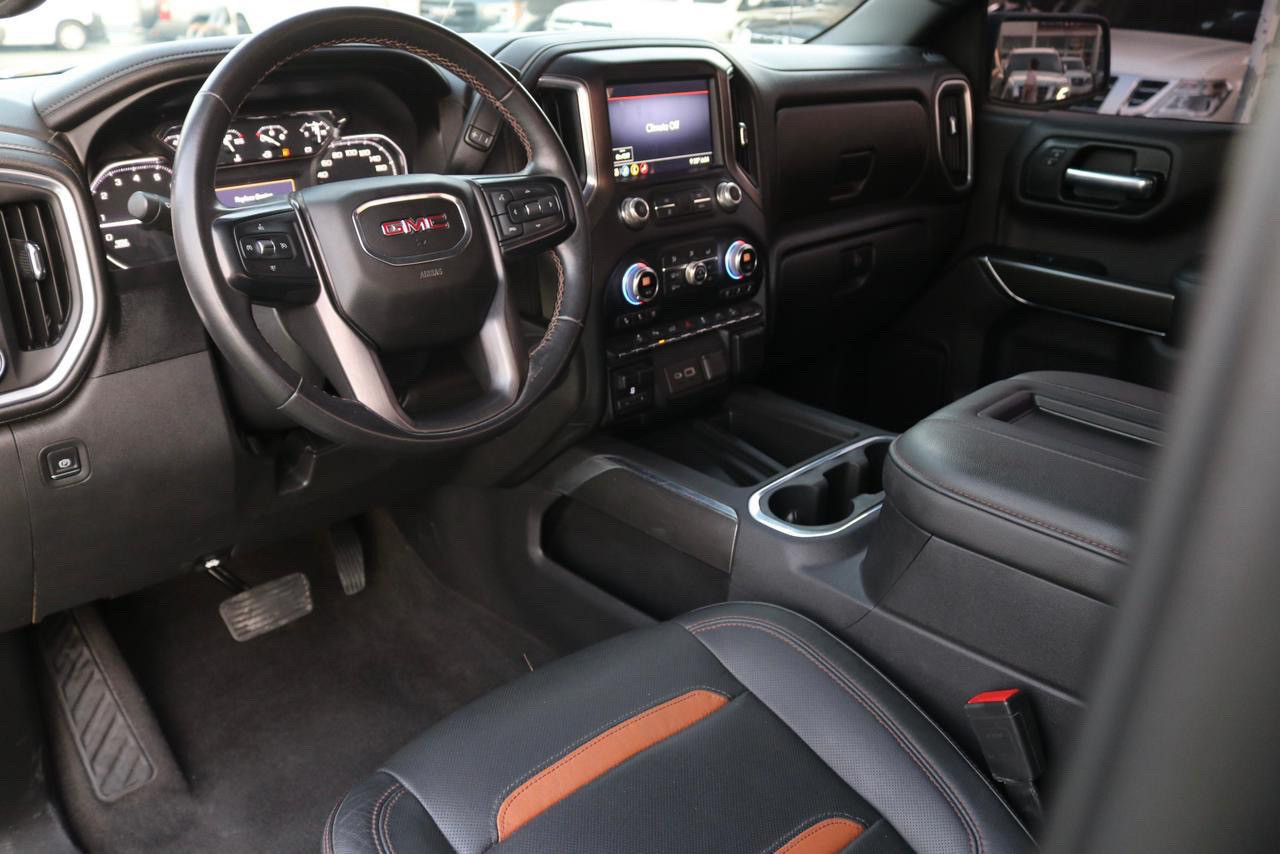 GMC Sierra - Image 8