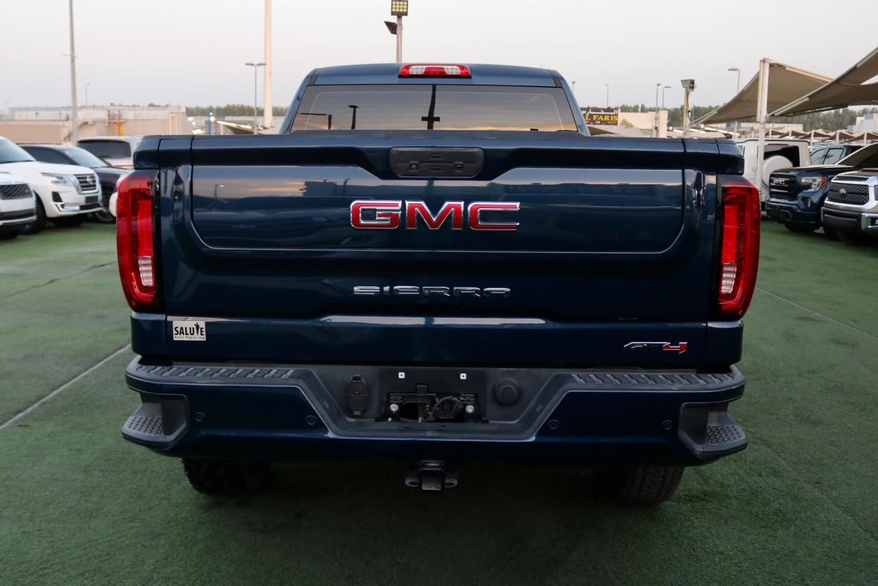 GMC Sierra - Image 8