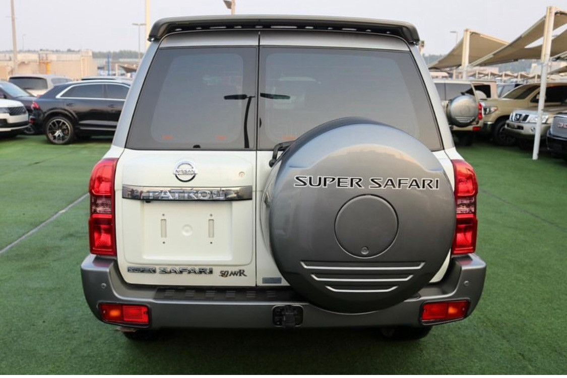 Nissan Super safari - Image 6
