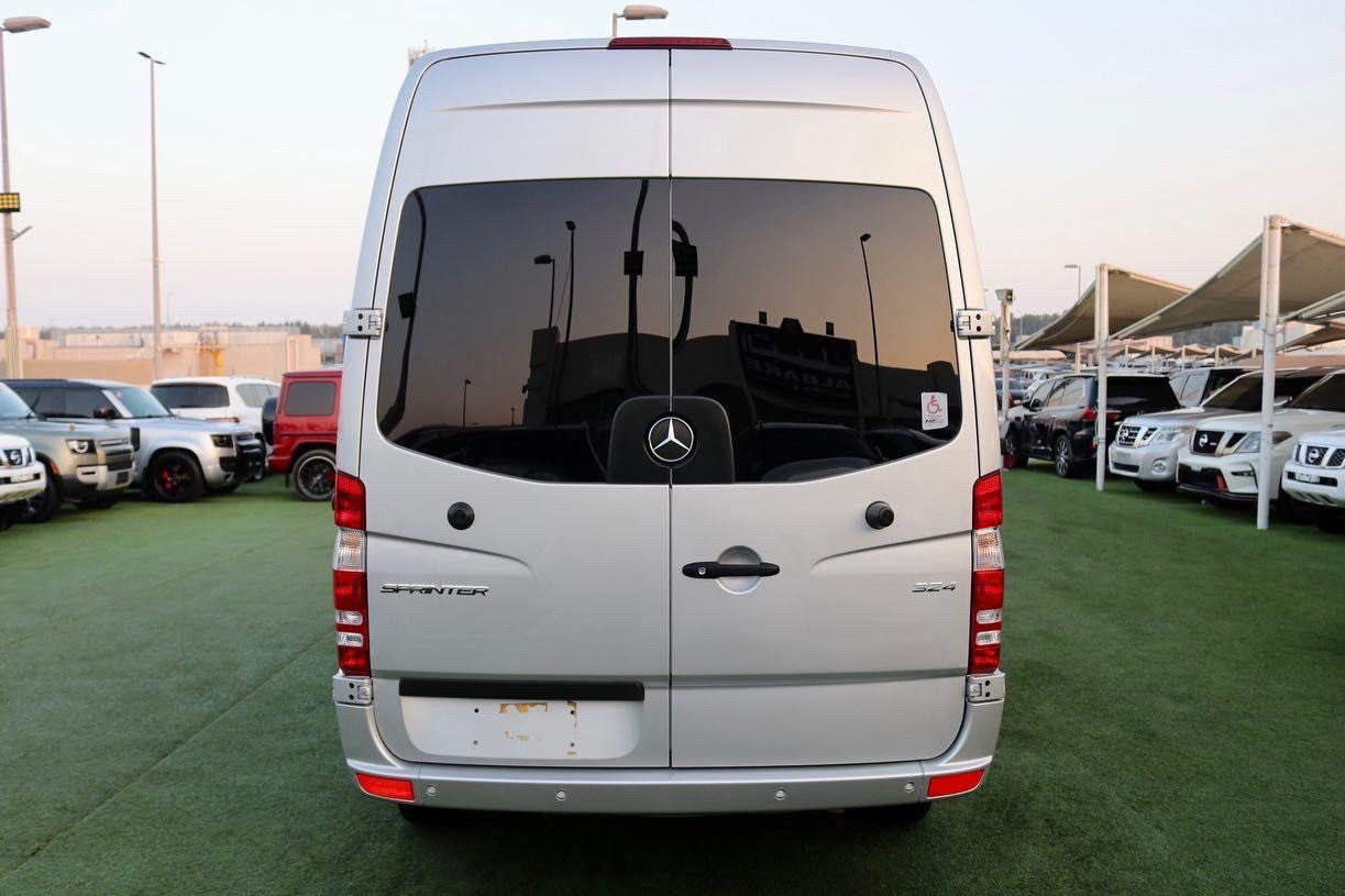 Mercedes Benz Sprinter - Image 7