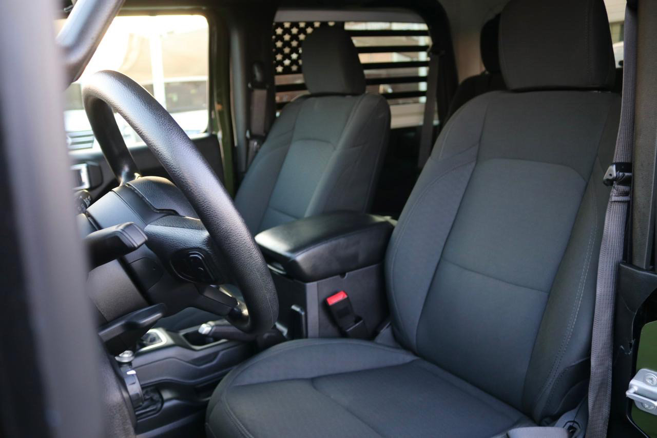 Jeep Wrangler - Image 8