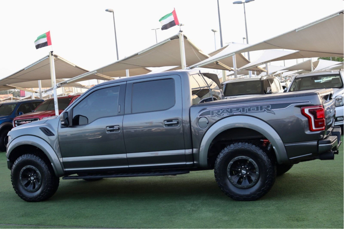 Ford Raptor - Image 5