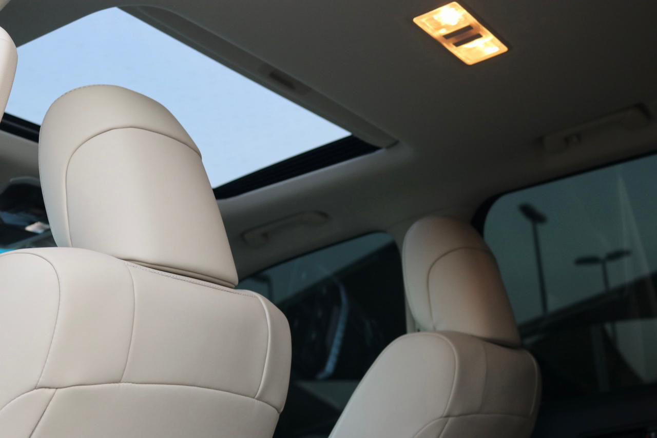 Toyota Land Cruiser - Image 11