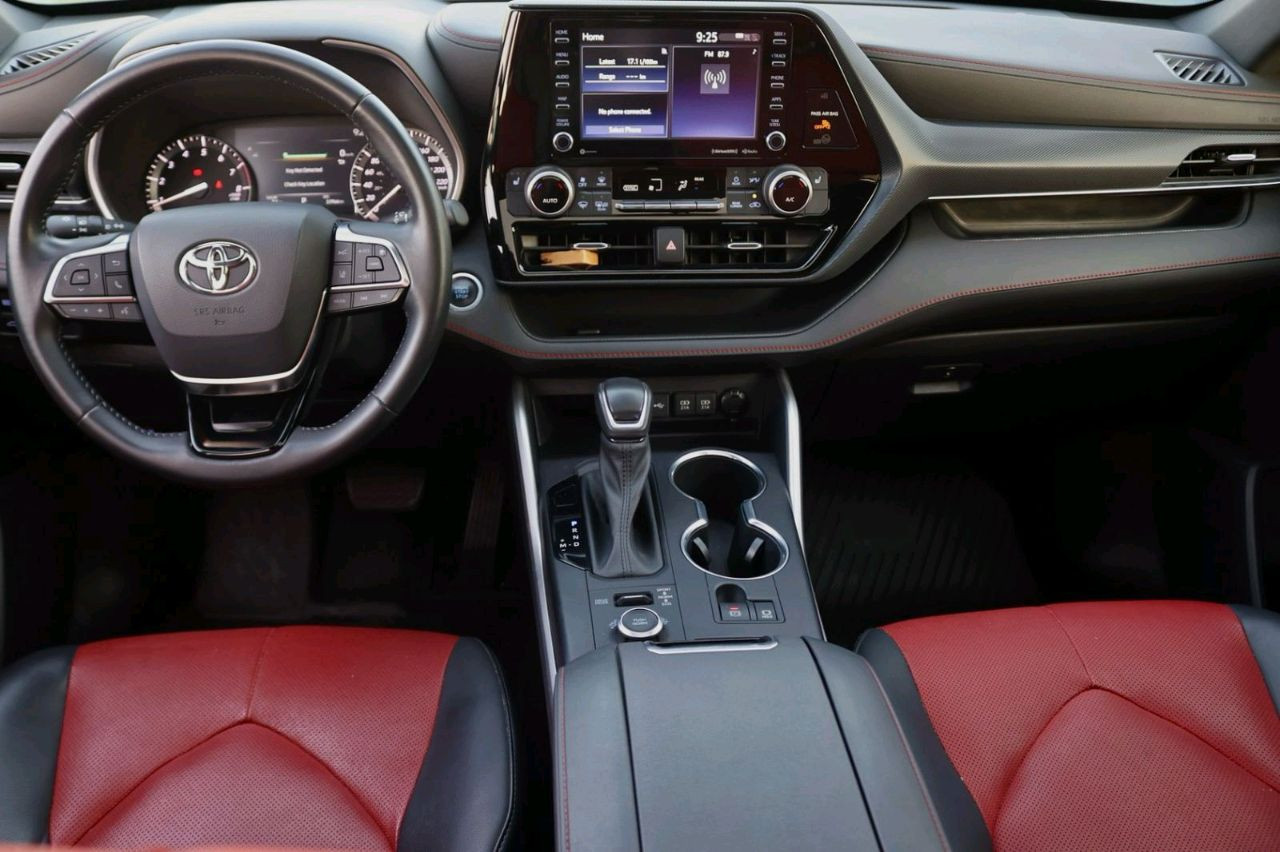 Toyota Highlander - Image 9