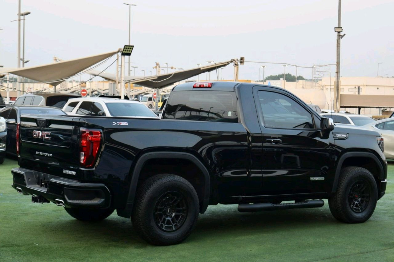 GMC Sierra - Image 5