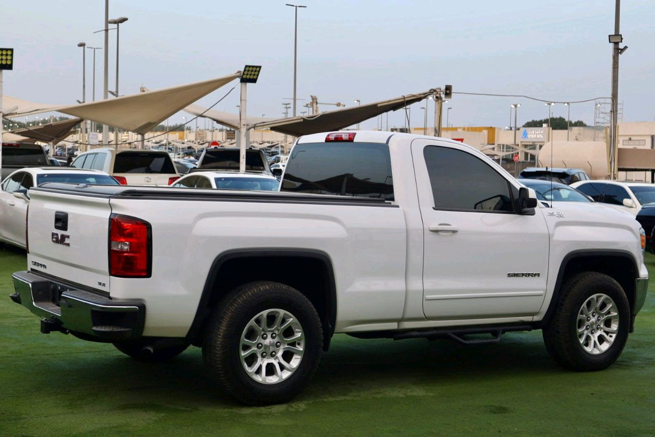 GMC Sierra - Image 5