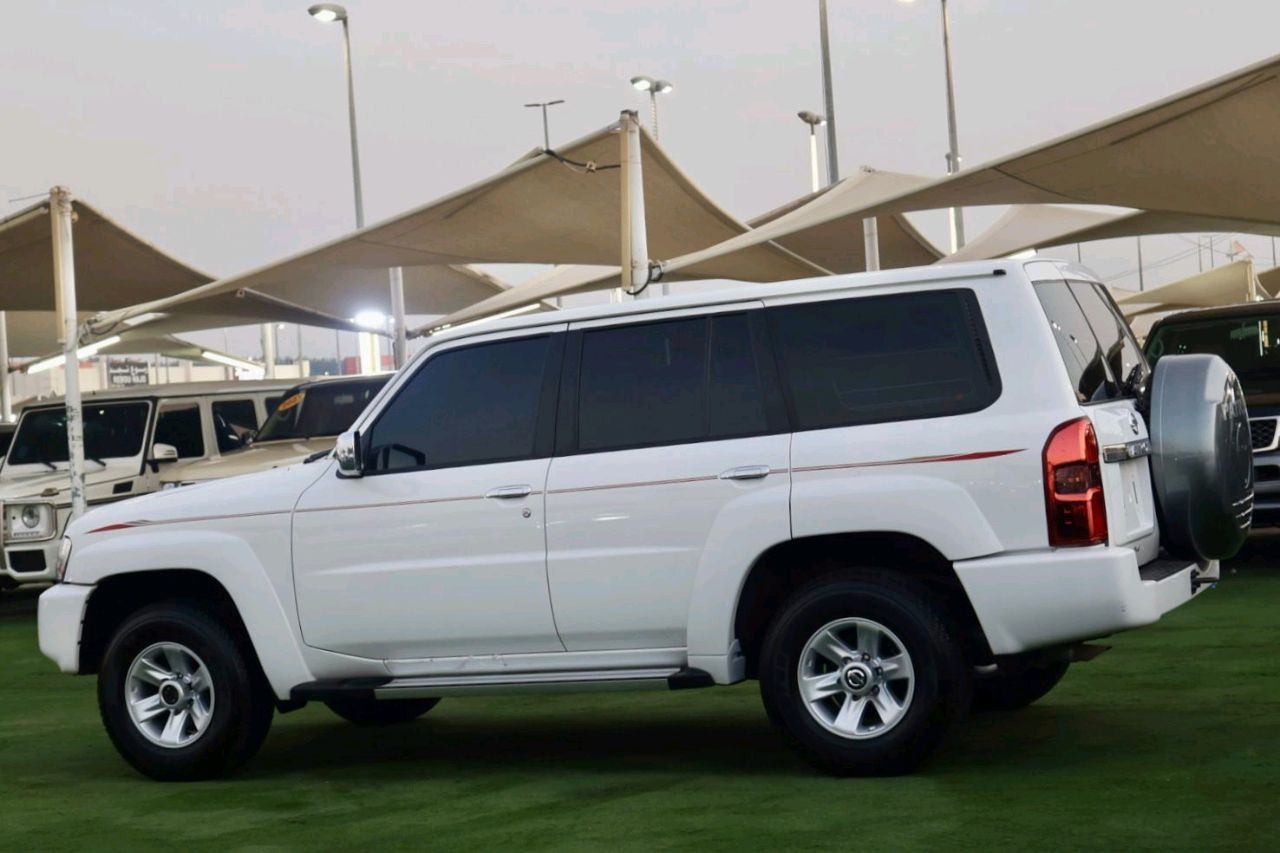 Nissan Safari - Image 5