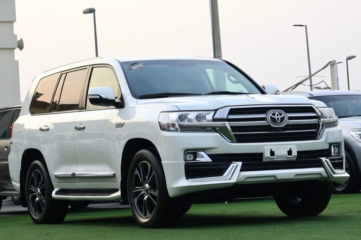 Toyota Land Cruiser - Image 10