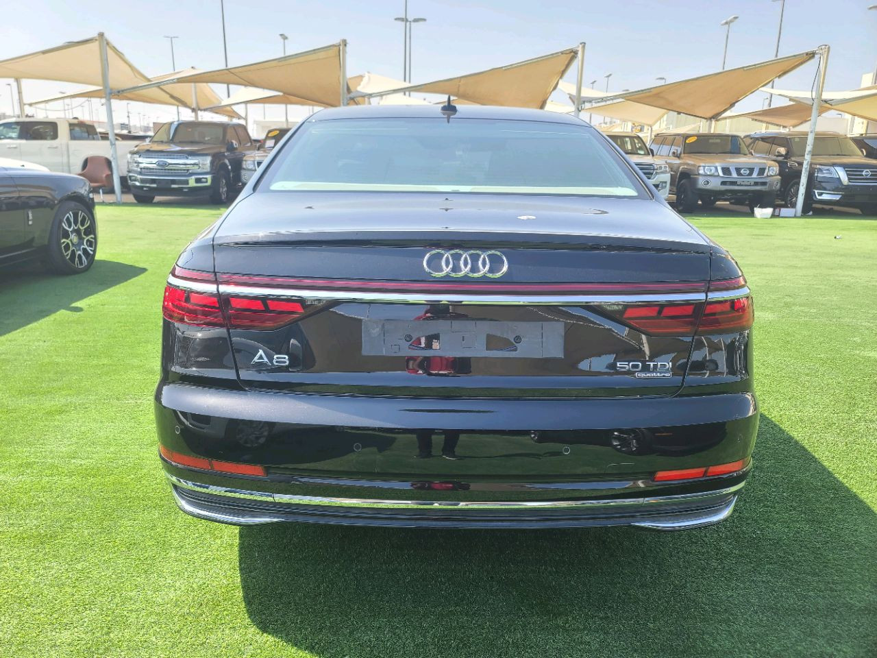 Audi A8 - Image 10