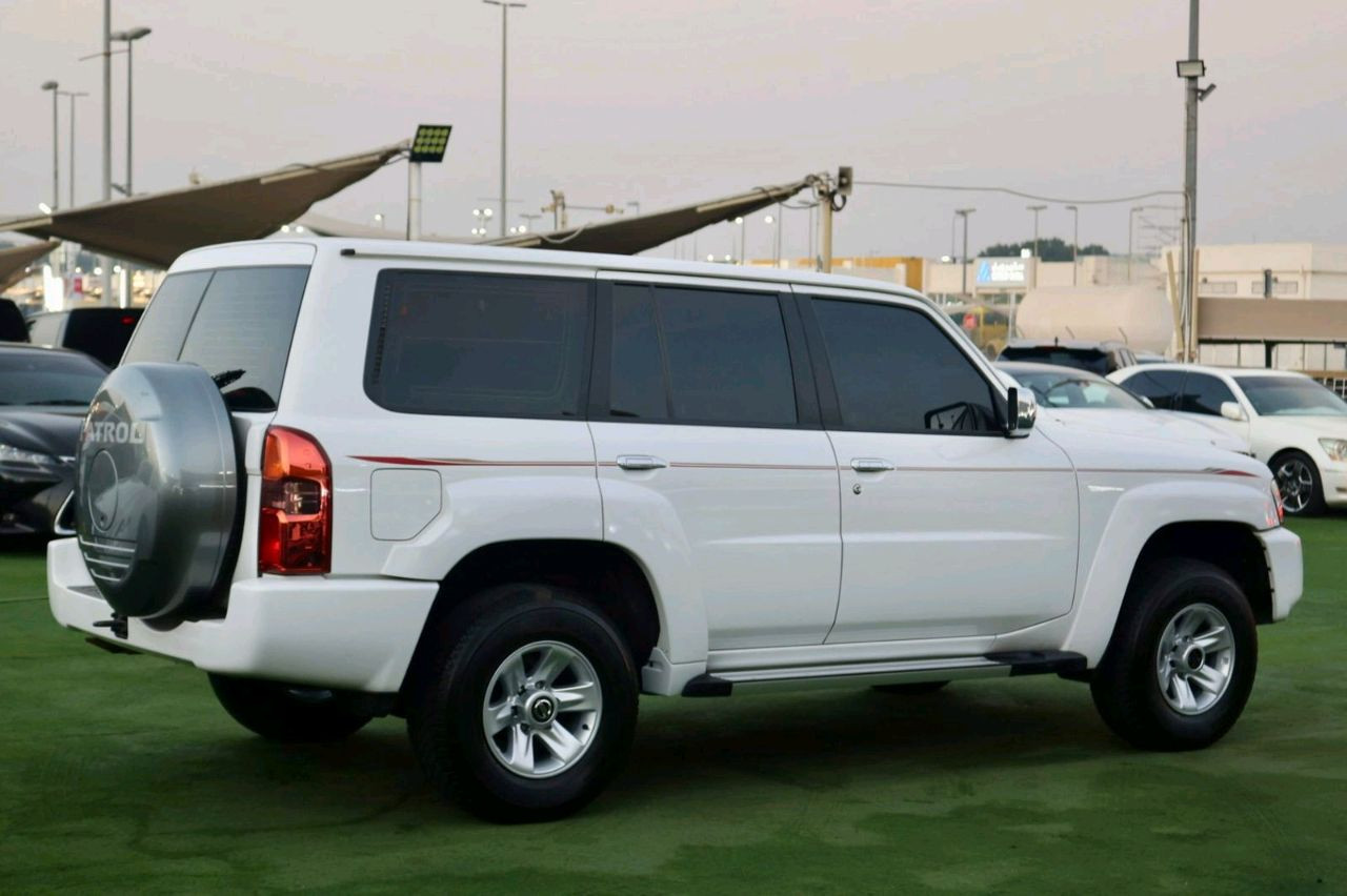 Nissan Safari - Image 6