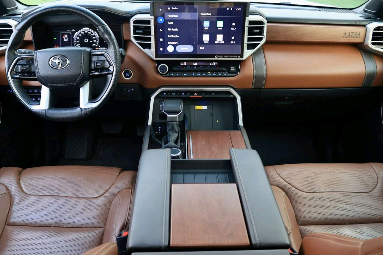 Toyota Tundra - Image 8